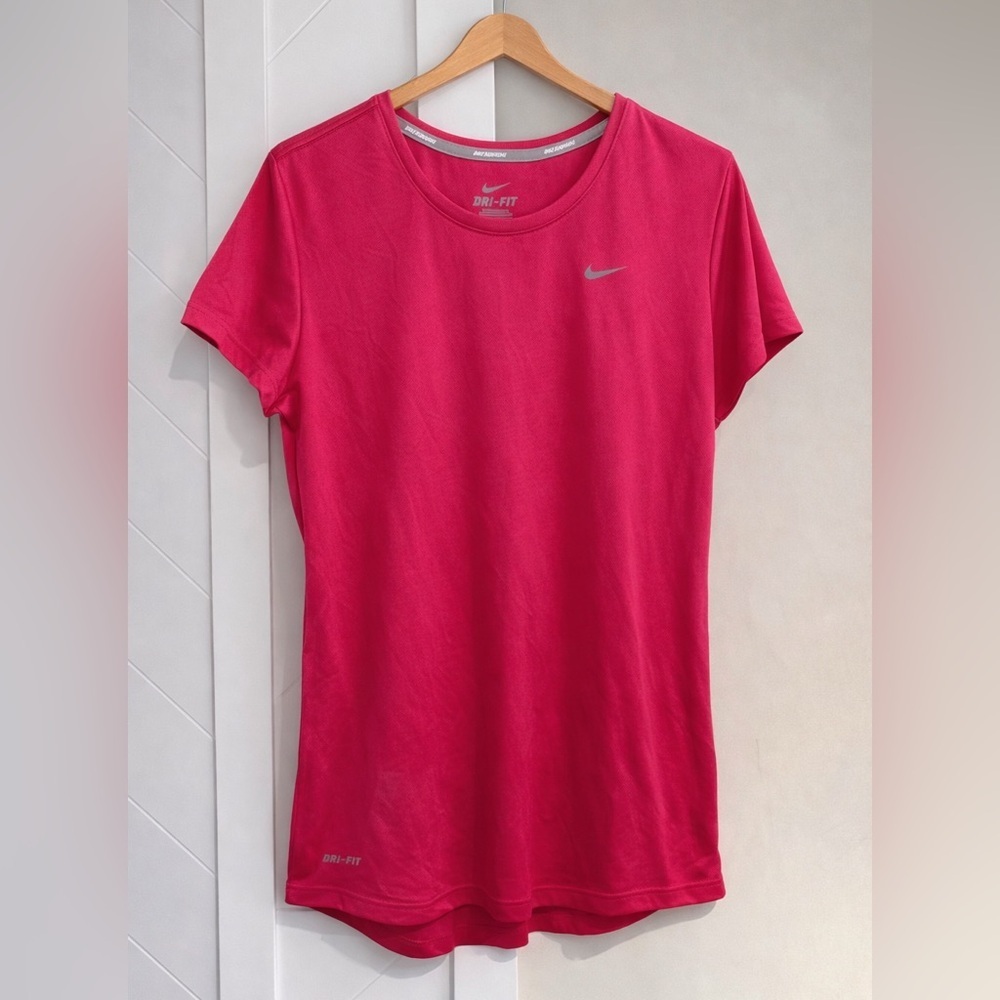 Nike Dri-FIT Running Tee Women’s Medium Pink Athletic Workout Top